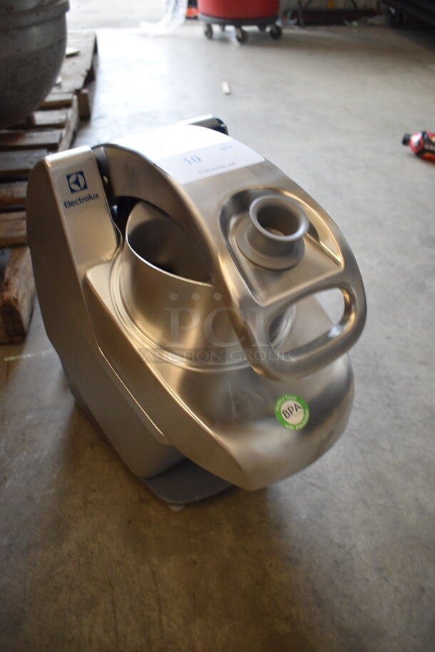 BRAND NEW! Electrolux TRS22NU Countertop Vegetable Slicer. 110-120 Volt 1 Phase. Tested and Working! - Image 2 of 6