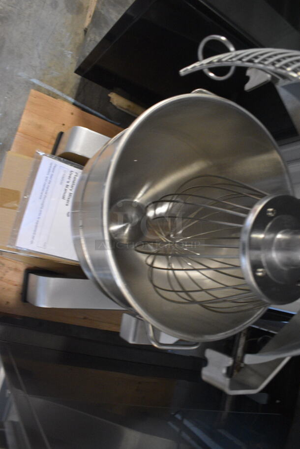 BRAND NEW SCRATCH AND DENT! Galaxy 30 Quart Mixer 177GMIX30 w/ Stainless Steel Bowl, Bowl Guard, Paddle, Whisk and Dough Hook Attachments. 110 Volt 1 Phase. Tested and Working! - Image 4 of 10
