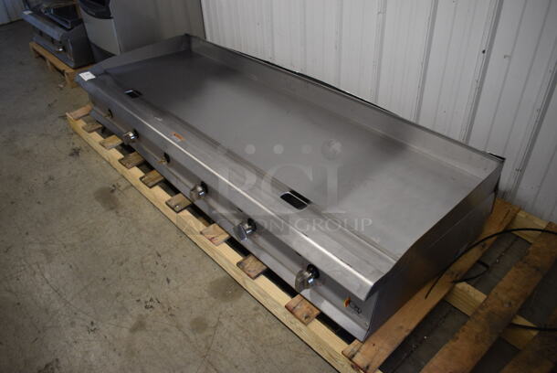 BRAND NEW SCRATCH AND DENT! Cooking Performance Group GT-CPG-72-NL 72" Gas Countertop Griddle with Thermostatic Controls. Missing Legs and 2 Knobs - 180,000 BTU - Image 3 of 8