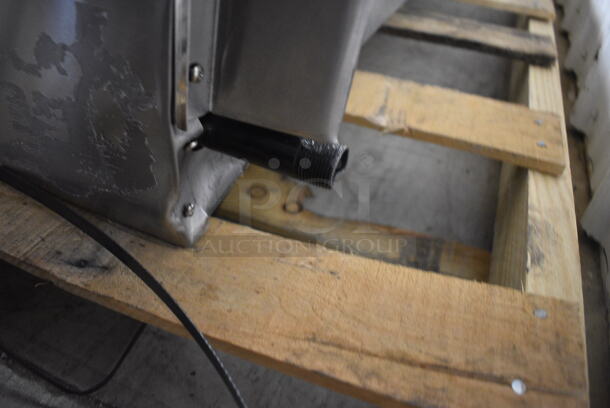 BRAND NEW SCRATCH AND DENT! Cooking Performance Group GT-CPG-72-NL 72" Gas Countertop Griddle with Thermostatic Controls. Missing Legs and 2 Knobs - 180,000 BTU - Image 7 of 8