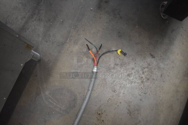 2 Vulcan Full Size Electric Convection Ovens. Top is VC4ED 480 Volts 1 or 3 Phase. Bottom is VC4ED-10 480 Volts 1 or 3 Phase. 2 Times Your Bid! - Image 8 of 10