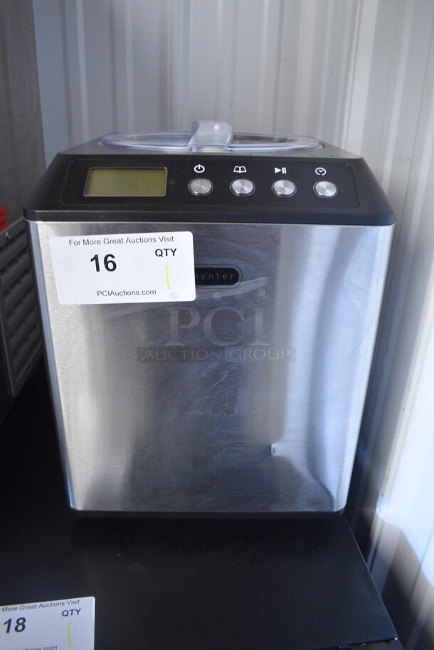 BRAND NEW SCRATCH AND DENT! Whynter 2.1 Quart Countertop Automatic Ice Cream Maker ICM-201SB. 110-120 Volts. Tested and Working!