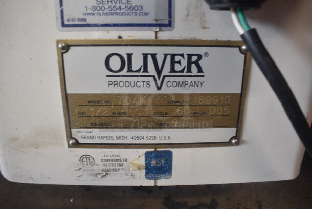 Oliver 704N Countertop Bagel Slicer 115 Volts. Tested and Working! - Image 5 of 6