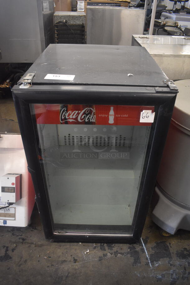 Vendo VR06 Countertop Merchandiser Cooler. 115 Volt. Tested and Powers On But Does Not Get Cold - Image 1 of 6