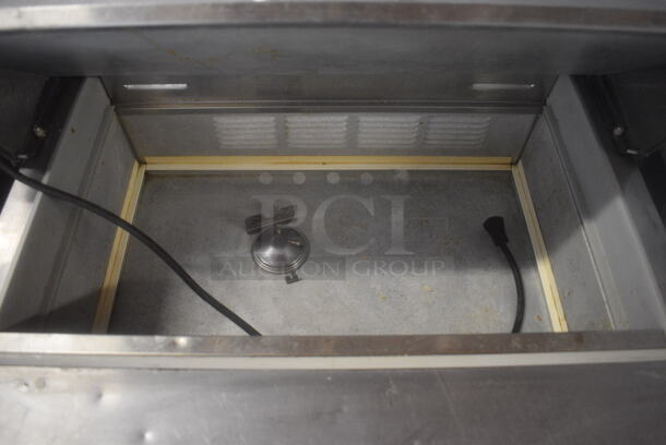 Beverage Air SP27 Sandwich Salad Mega Top Prep Table on Commercial Casters. 115 Volts. Tested and Working! - Image 4 of 8