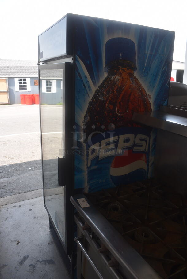 Beverage Air MT27 1 Door Merchandiser Cooler. 115 Volts. Tested and Working! - Image 2 of 5