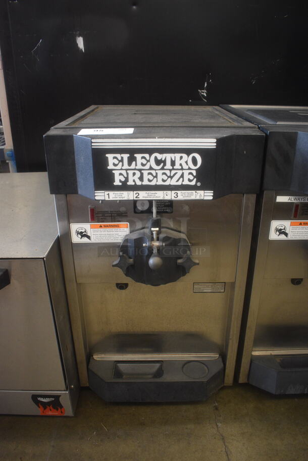 Electro Freeze Compact Single Flavor Air Cooled Ice Cream Yogurt Machine CS4-242. 115 Volt - Image 1 of 6