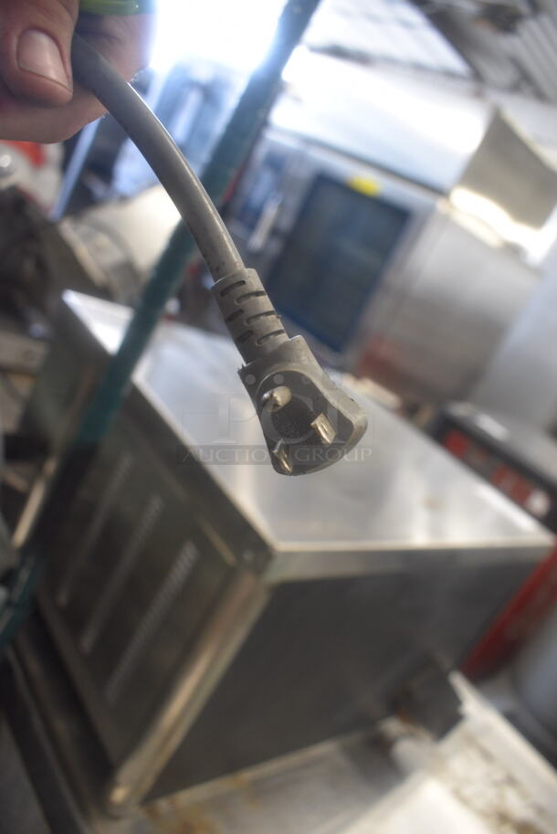 Amana RCS10DS Commercial Microwave Oven 120 Volts - Image 6 of 6