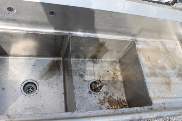 Stainless Steel 3 Bay Sink w/ Drainboards. 16.5x20 Drainboards, Bays are 17.5x18. No Legs - Image 3 of 4