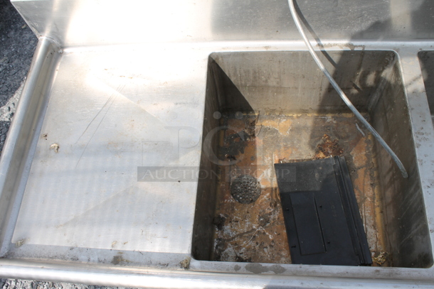 Stainless Steel 3 Bay Sink w/ Drainboards. 16x22 Drainboards, Bays are 20x18. No Legs - Image 2 of 5