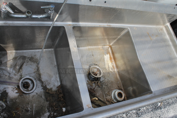 Stainless Steel 3 Bay Sink w/ Drainboards. 16x22 Drainboards, Bays are 20x18. No Legs - Image 3 of 5