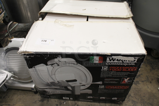 BRAND NEW SCRATCH AND DENT! Waring WCS300 Meat Slicer. 115 Volt. Tested and Working!