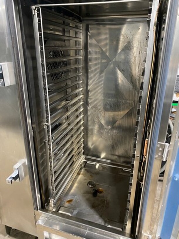 NICE! Alto Shaam Commercial Natural Gas Powered Combitherm Convection Oven/ Steamer! With Roll In Rack! With View Through Door! Stainless Steel! On Legs! Model: 20.20MLG SN: 5940923003 - Image 4 of 12