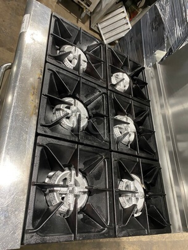 Zanduco Commercial Natural Gas Powered 6 Burner Stove! With Raised Back Splash And Salamander Shelf! With Oven Underneath! All Stainless Steel! On Casters! - Image 5 of 8