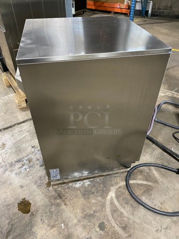 LATE MODEL! 2020 Veetsan Commercial Undercounter Dishwasher! All Stainless Steel! Model: VDU30G4 SN: 04320001 240V 60HZ 1 Phase - Image 2 of 11
