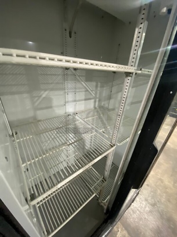 True Commercial 2 Sliding Door Reach In Refrigerator Merchandiser! With View Through Doors! With Poly Coated Racks! Model: GDM33 SN: 12312653 115V 60HZ 1 Phase - Image 5 of 8