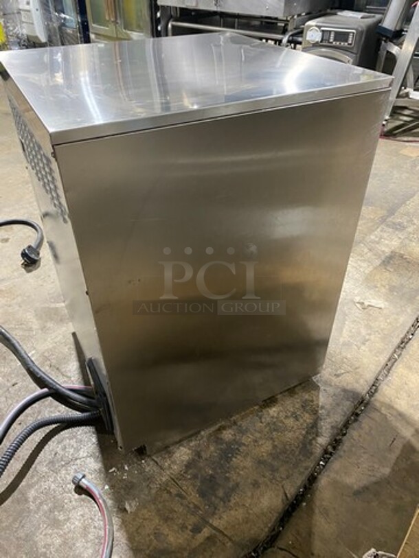 LATE MODEL! 2020 Veetsan Commercial Undercounter Dishwasher! All Stainless Steel! Model: VDU30G4 SN: 04320001 240V 60HZ 1 Phase - Image 4 of 11