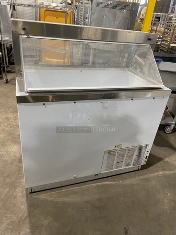 Kelvinator Commercial Refrigerated Ice Cream Dipping Cabinet/ Display Case Merchandiser! With Slanted Front Glass! With Rear Access Doors! - Image 3 of 8