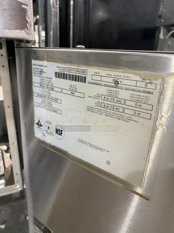 Pitco Commercial Natural Gas Powered Deep Fat Fryer! With Backsplash! With 2 Metal Frying Baskets! All Stainless Steel! On Casters! Model: 65C SN: G21FC042339 - Image 8 of 9