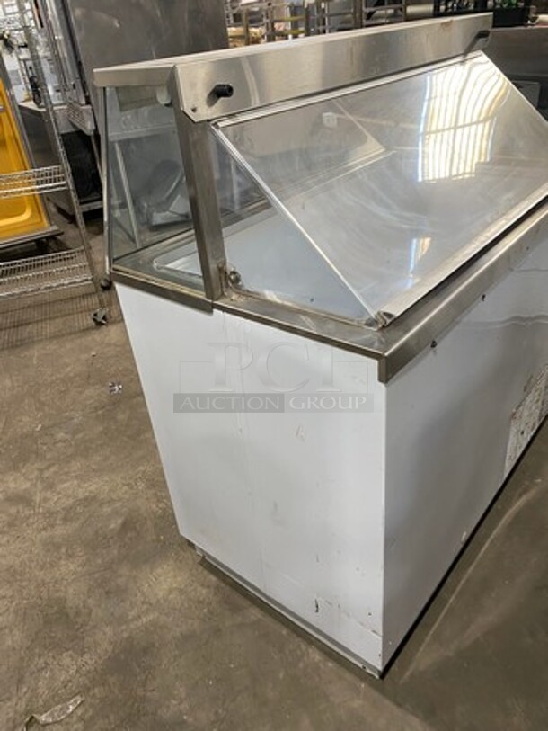 Kelvinator Commercial Refrigerated Ice Cream Dipping Cabinet/ Display Case Merchandiser! With Slanted Front Glass! With Rear Access Doors! - Image 4 of 8