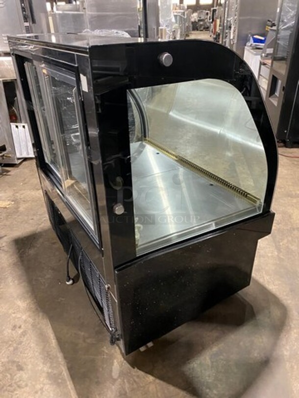 2014 Leader Commercial Refrigerated Deli/ Bakery Display Case Merchandiser! With Curved Front Glass! With Rear Access Doors! Model: MCB48SC SN: GX06C1806 115V 60HZ 1 Phase - Image 4 of 9
