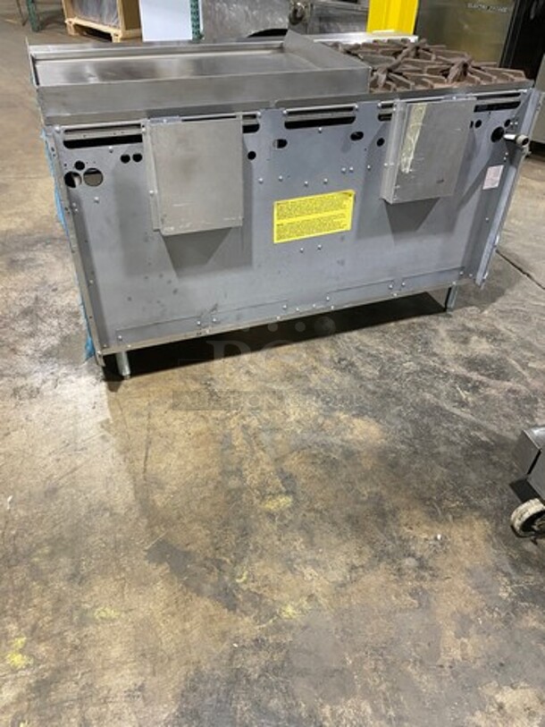WOW! NEW NEVER USED! Garland Commercial Natural Gas Powered 4 Burner Stove With Right Side Flat Griddle! Griddle Has Back And Side Splashes! With 2 Compartment Storage Space Underneath! All Stainless Steel! On Casters! Model: G604G36SS SN: 1712100102342 - Image 3 of 11