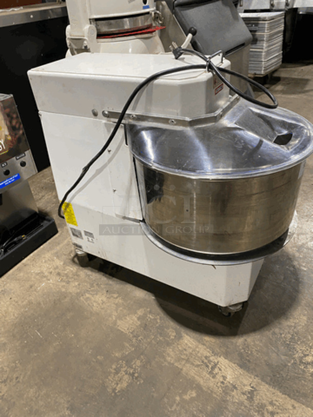 LATE MODEL! 2018 Sirman Commercial 55 QT Spiral Mixer! With Mixing Bowl And Bowl Guard! WORKING WHEN REMOVED! Model: HRC50TA SN: 18S01141 220V - Image 4 of 9