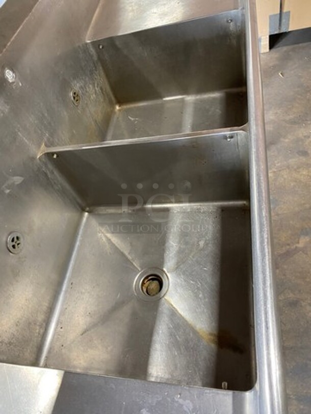 Commercial 2 Compartment Dish Washing Sink! With Overhead Shelf! With Dual Side Drain Board! With Back Splash! All Stainless Steel! On Legs! - Image 6 of 9
