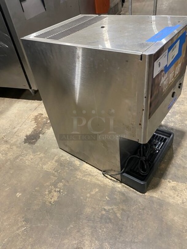 WOW! Hoshizaki Commercial Countertop Refrigerated Ice Maker/Dispenser And Water Dispenser! All Stainless Steel! With Legs! Model: DCM270BAH SN: E06216G 115/120V 60HZ 1 Phase - Image 2 of 8