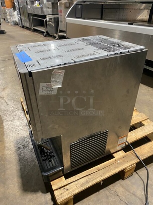 WOW! Hoshizaki Commercial Countertop Refrigerated Ice Maker/Dispenser And Water Dispenser! All Stainless Steel! With Legs! Model: DCM270BAH SN: E05091C 115/120V 60HZ 1 Phase - Image 2 of 8