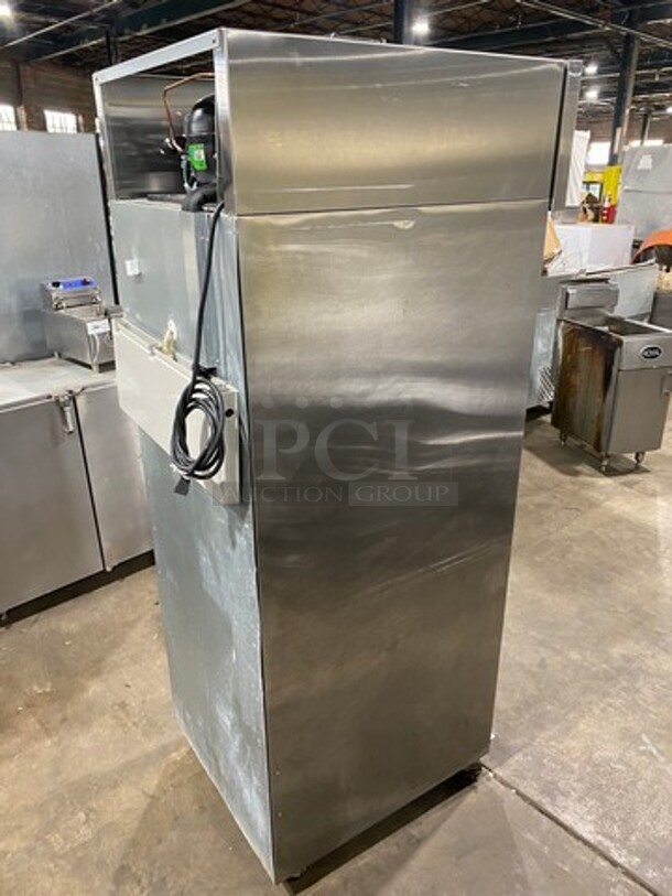 Hoshizaki Commercial Single Door Reach In Cooler! With View Through Door! Poly Coated Racks! Stainless Steel Body! On Casters! Model: CR1SFGECL SN: H50321G 115V 60HZ 1 Phase - Image 4 of 9