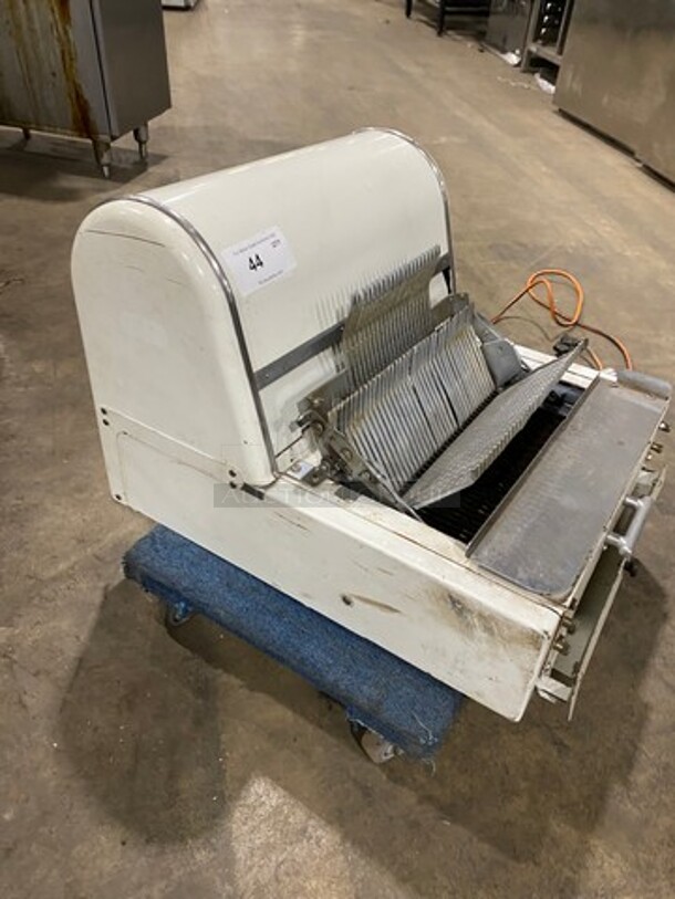 US Slicing Machine Commercial Countertop Bread Loaf Slicer! WORKING WHEN REMOVED! Model: MB7/16 SN: 140510MB337 115V 60HZ 1 Phase - Image 2 of 9