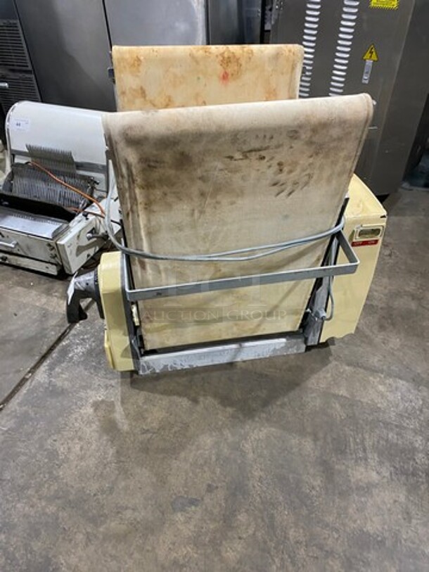 Rondo Oliver Commercial Dough Sheeter! Stainless Steel Body! Model: 644 SN: 6RBF 110V 60HZ 1 Phase - Image 2 of 9