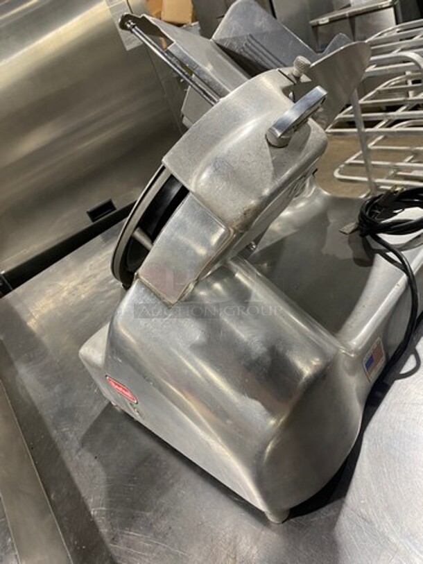 Berkel Commercial Countertop Meat/Deli Slicer! All Stainless Steel! Model: 9191 SN: 9365111105091 115V 60HZ 1 Phase - Image 4 of 9
