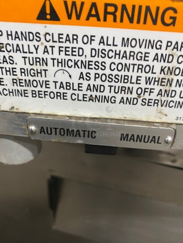 Berkel Commercial Countertop Meat/Deli Slicer! All Stainless Steel! Model: 9191 SN: 9365111105091 115V 60HZ 1 Phase - Image 6 of 9