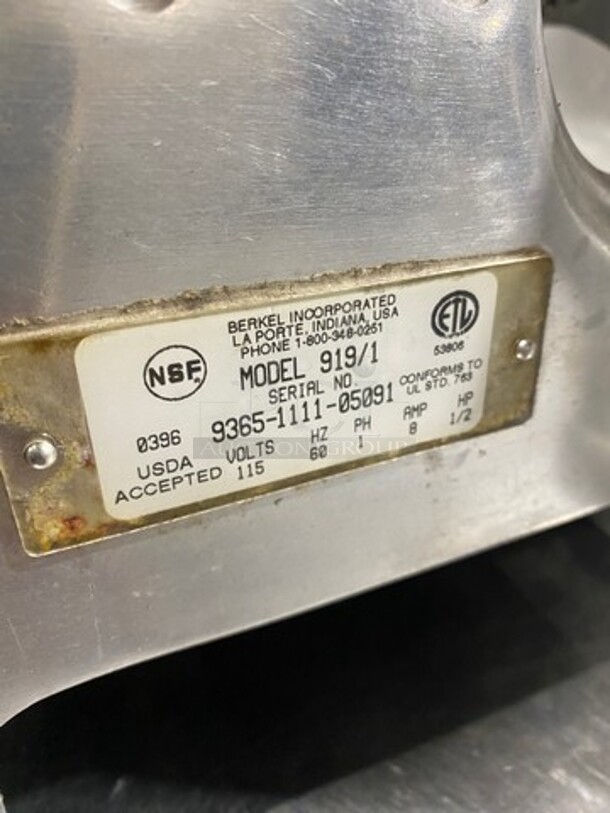 Berkel Commercial Countertop Meat/Deli Slicer! All Stainless Steel! Model: 9191 SN: 9365111105091 115V 60HZ 1 Phase - Image 8 of 9