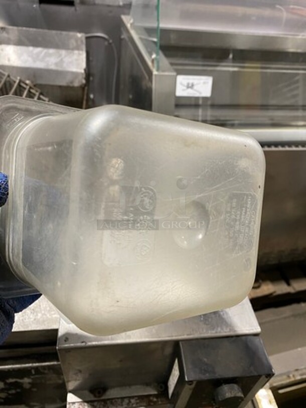 ALL ONE MONEY! Cambro Clear Poly 1/6x6" Food Containers! - Image 4 of 4