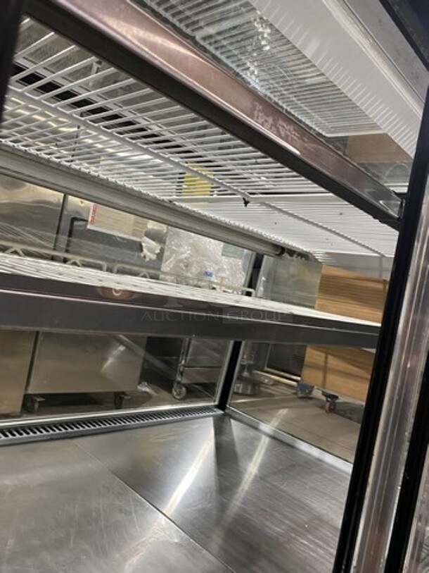 2011 Leader Commercial Refrigerated Deli/ Bakery Display Case Merchandiser! With Straight Front Glass! With Rear Access Doors! Stainless Steel Outline! Model: HBK48SC SN: PU08S0804A 115V 60HZ 1 Phase - Image 6 of 9