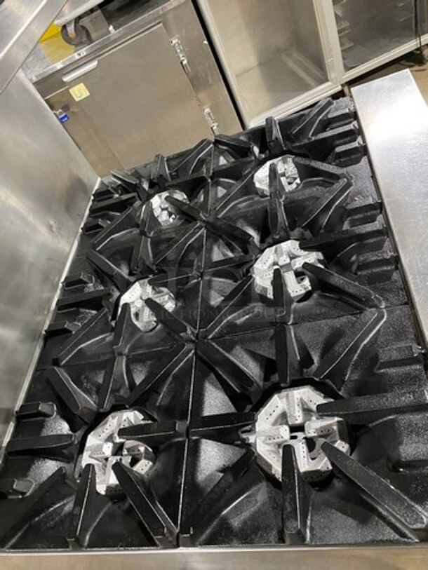 US Range Commercial Natural Gas Powered 6 Burner Stove! With Raised Back Splash And Salamander! With Oven Underneath! All Stainless Steel! On Casters! - Image 5 of 10
