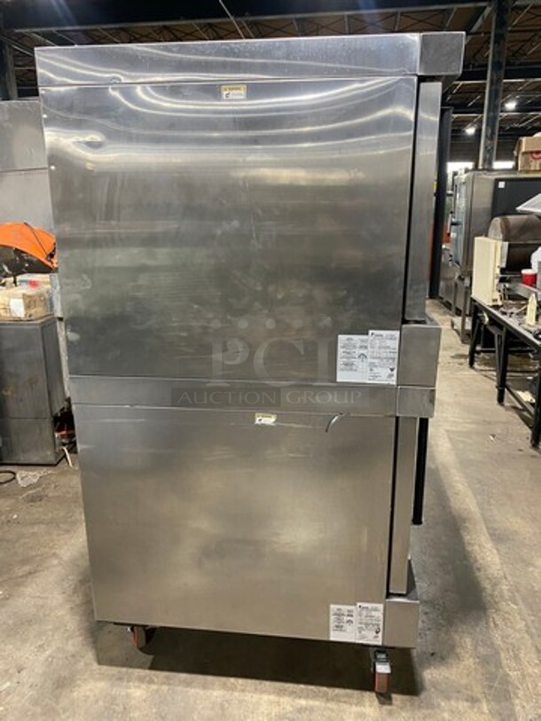 NICE! Bakers Pride Commercial Natural Gas Powered Double Deck Convection Oven! With View Through Doors! Metal Oven Racks! All Stainless Steel! On Casters! 2x Your Bid Makes One Unit! Model: GDCO11G SN: 5552919060003 - Image 4 of 10