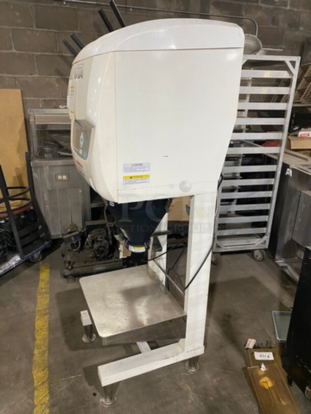 Kubota Commercial Automatic Rice Washing Machine! Model: KP720NA-UL SN: 10008 120V - Image 2 of 10