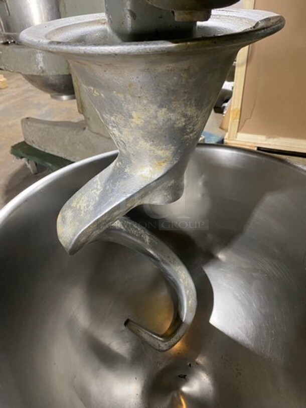 Hobart Commercial Floor Style 80QT Planetary Mixer! With Mixing Bowl! With Spiral Hook Attachment! Model: M802 SN: 11096840 220V 60HZ 3 Phase - Image 10 of 12