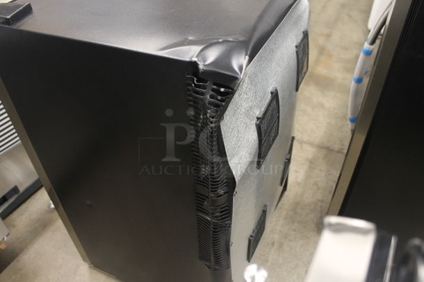 BRAND NEW SCRATCH AND DENT! Whynter WC-321DD Stainless Steel 32 Bottle Dual Zone Wine Cooler. 110V. Tested And Working!  - Image 5 of 7