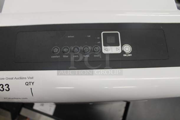 BRAND NEW SCRATCH AND DENT! Pelonis PAD20C1AWT 20.5 Pint White Dehumidifier. 115V, 1 Phase. Tested And Working!  - Image 4 of 6