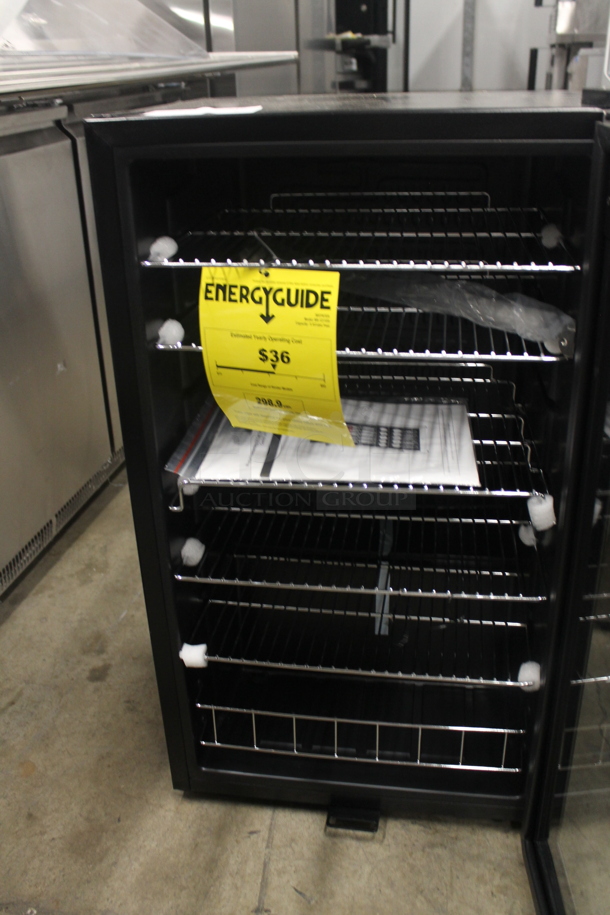 BRAND NEW SCRATCH AND DENT! Whynter BR-12111DS 121 Can Stainless Steel Freestanding Beverage Cooler With Digital Control and Internal Fan. 115V. Tested And Working!   - Image 4 of 6