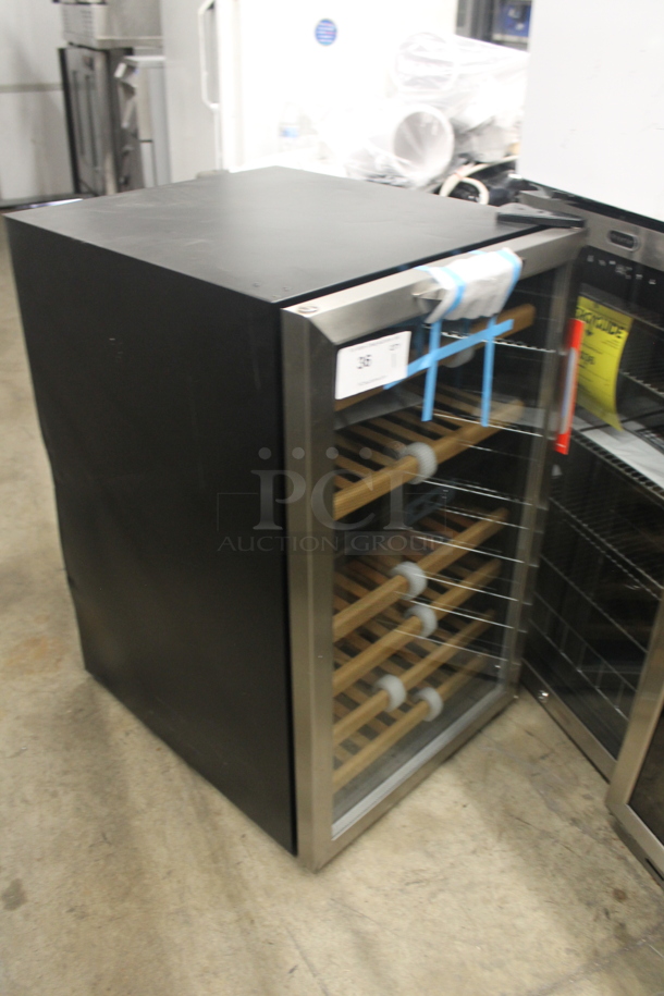 BRAND NEW SCRATCH AND DENT! Danby DWC283BLS-1 Free Standing 30 Bottle Wine Cooler With Wood Shelves. 115V. Tested and Working!  - Image 2 of 6
