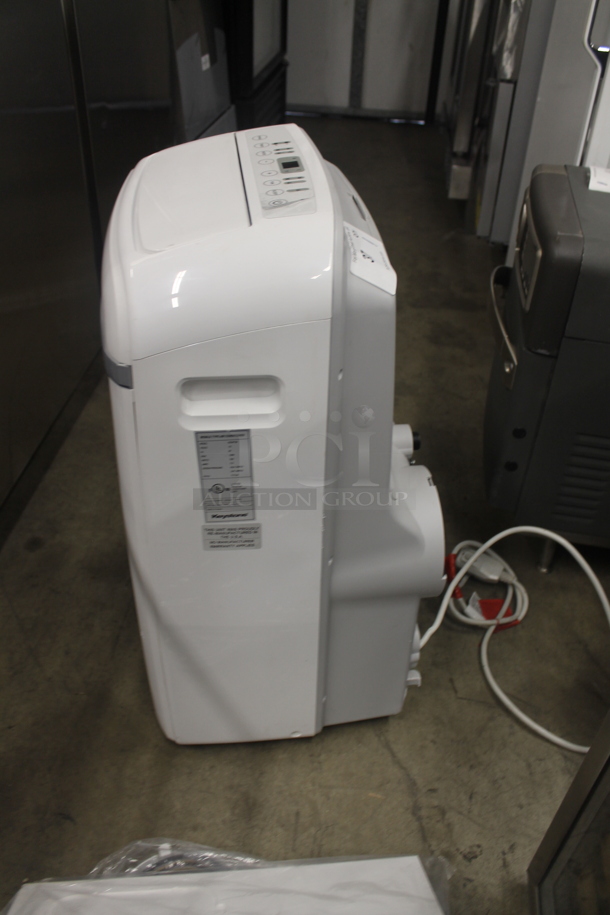 BRAND NEW SCRATCH AND DENT! Keystone KSTAP12B White Mobile Type Air Conditioner. 115V And 12,000 BTU. Tested and Working! - Image 3 of 7