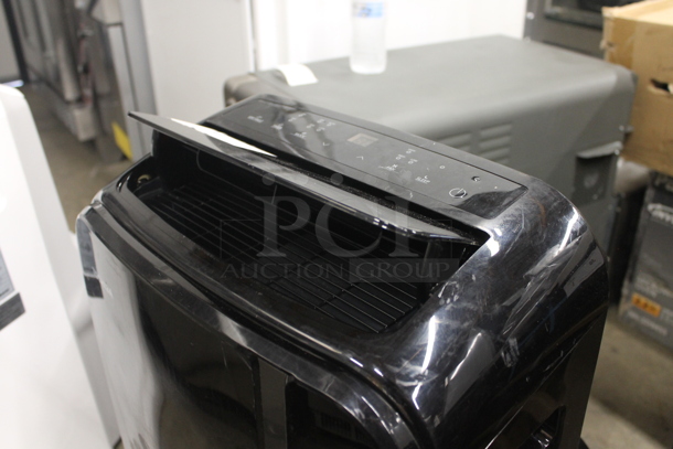 BRAND NEW SCRATCH AND DENT! Toshiba RAC-PD1411CRU Black Mobile Type Air Conditioner. 115V and 14,000 BTU. Tested And Working!  - Image 6 of 7
