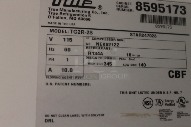 2015 True TG2R-2S Commercial Stainless Steel Two Door Reach-In Cooler With Polycoated Shelves. 115V, 1 Phase. Tested and Working! - Image 6 of 6