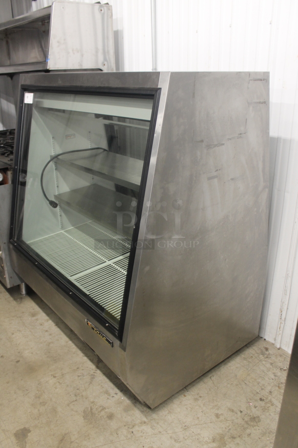 True TDBD-48-2 Commercial Stainless Steel Full Service Refrigerated Deli Case With Straight Glass. 115V, 1 Phase. Tested and Working! - Image 3 of 6